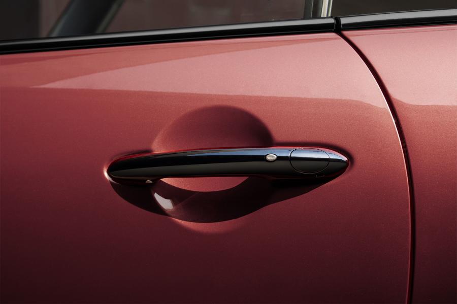 Детали экстерьера Mini Cooper Rosewood Edition (F56) 2020 года  (SG) (фото 9 из 15)